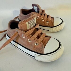 Toddler converse size 6 -color is a mauve sandstone blushing coral seashell pink